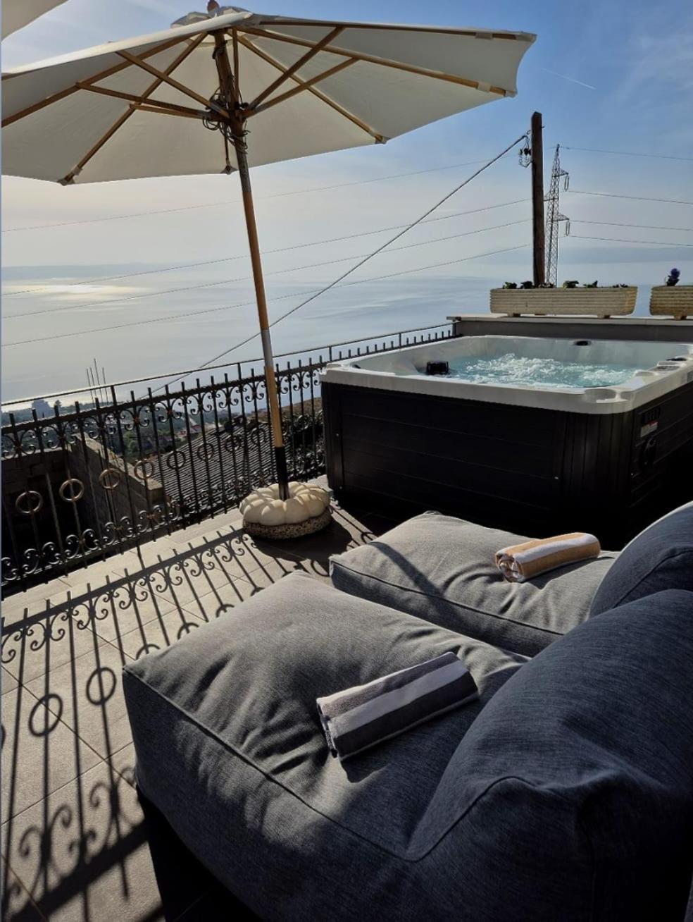 Holliday Home Alida With Jacuzzi Podgora Kültér fotó