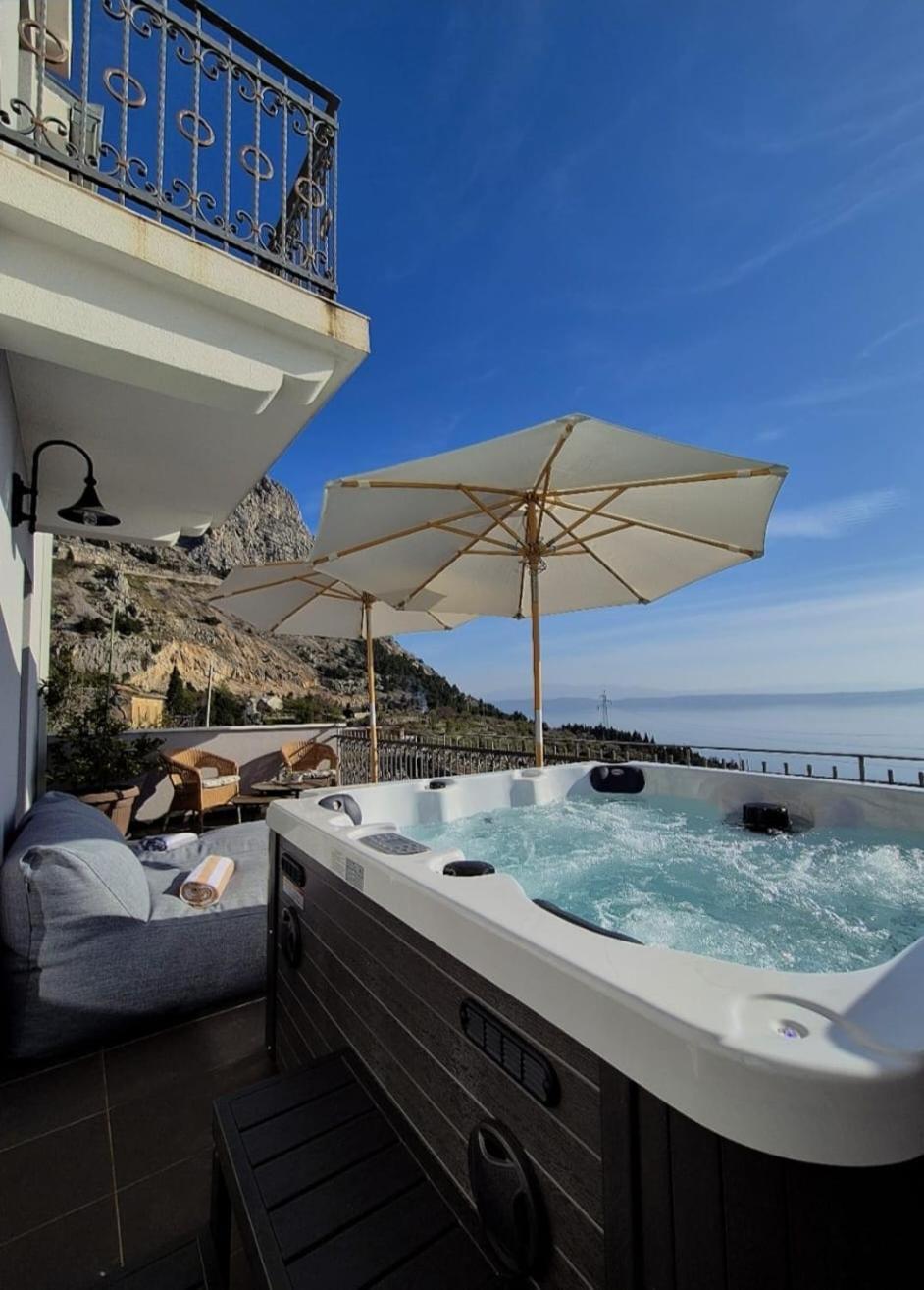 Holliday Home Alida With Jacuzzi Podgora Kültér fotó